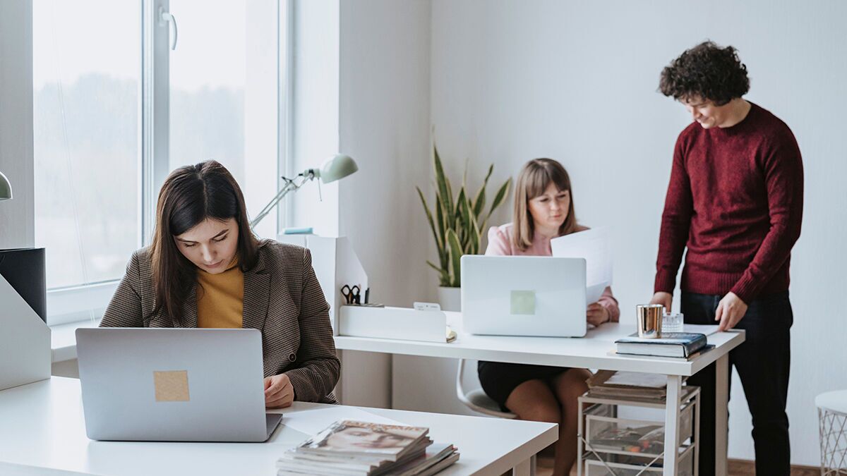 Hoàn ứng (Expense Claim) là gì, khác tạm ứng chỗ nào